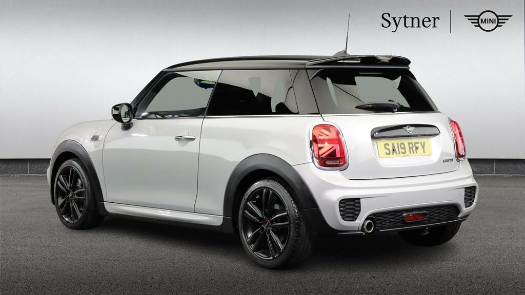 Mini Hatch 1.5 Cooper Sport II SA19RFY White #2