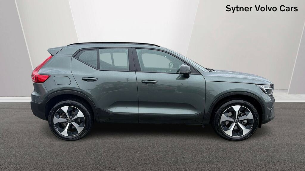 Volvo XC40 2.0 B4p Plus Dark ST75XAP Green #3