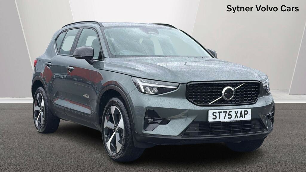 Volvo XC40 2.0 B4p Plus Dark Green