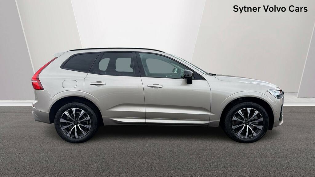 Volvo XC60 2.0 B5p Plus Dark Awd Geartronic KS72SPU Black #3