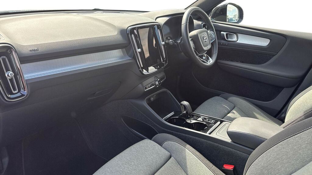 Volvo XC40 2.0 B3p Plus Dark DE23MWA Blue #4