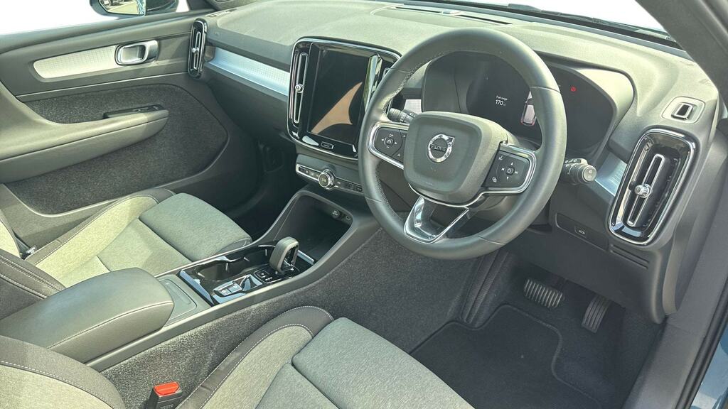 Volvo XC40 2.0 B3p Plus Dark DE23MWA Blue #5