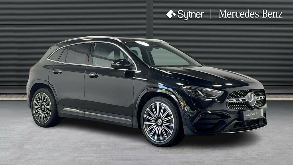 Mercedes-Benz GLA Class Gla 220D 4Matic Amg Line Premium Plus Black