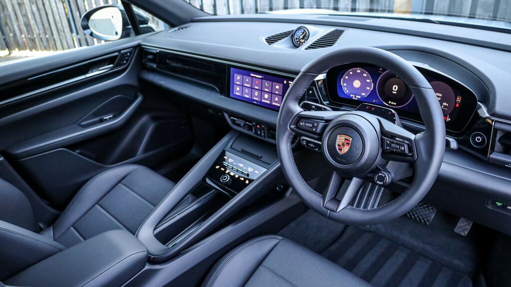 Porsche Macan 265Kw 100Kwh FJ26XUO Grey #5