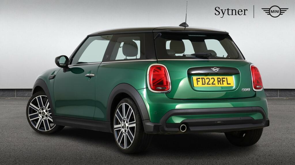 Mini Hatch 1.5 Cooper Exclusive Comfortnav Pack FD22RFL Green #2