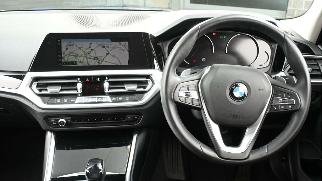 BMW 3 Series 320I Se Step BA19UDM Blue #5