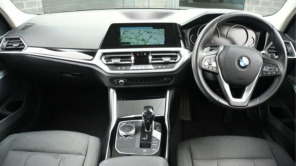 BMW 3 Series 320I Se Step BA19UDM Blue #4