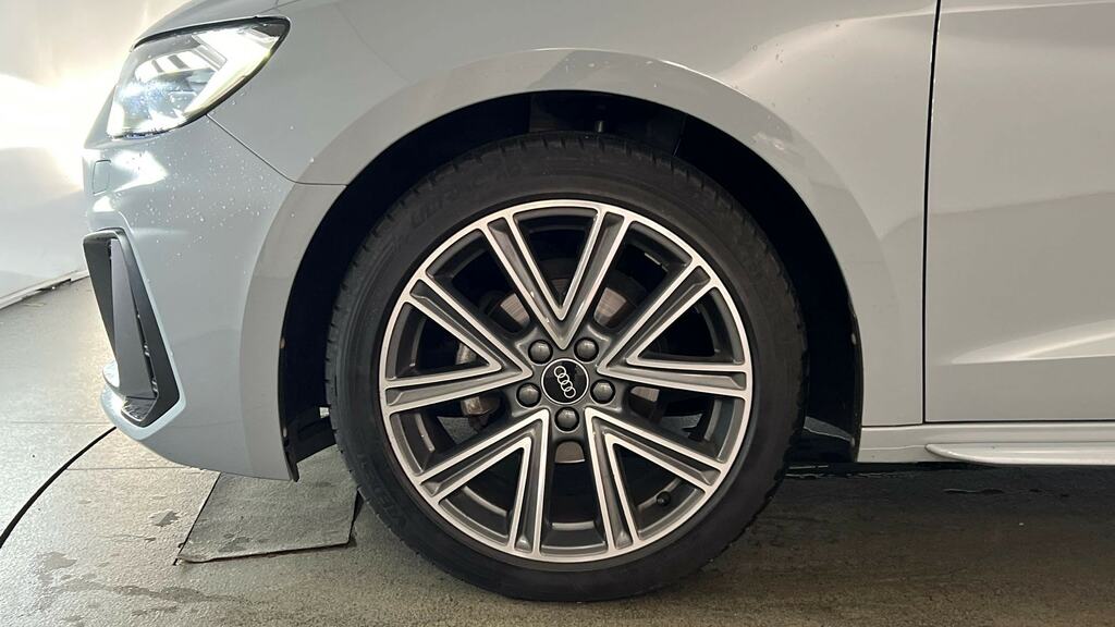 Audi A1 25 Tfsi S Line S Tronic FP23LGY Grey #5