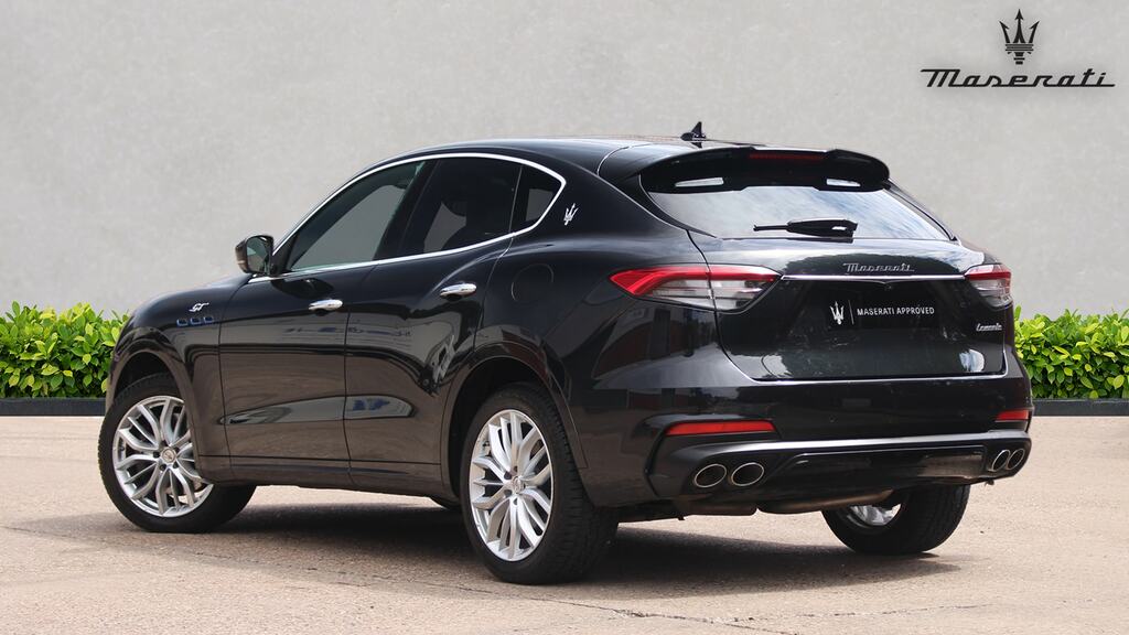 Maserati Levante Hybrid Gt Black #4