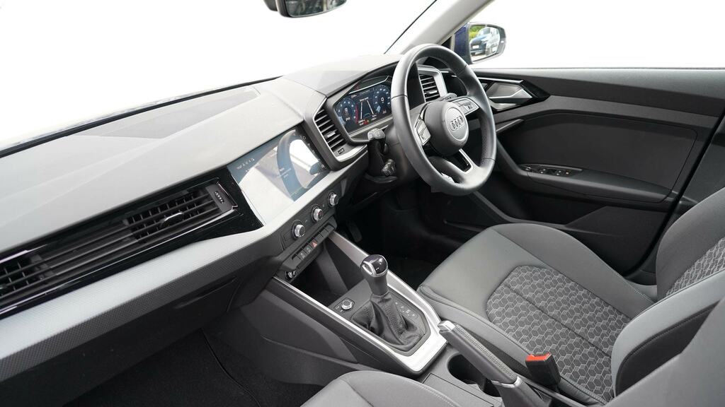 Audi A1 25 Tfsi Sport S Tronic YP72ZHN Blue #2