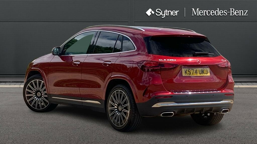 Mercedes-Benz GLA Class Gla 220D 4Matic Amg Line Premium Plus Red #2