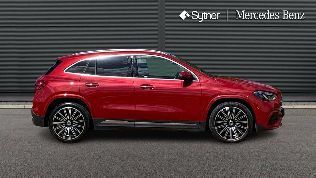 Mercedes-Benz GLA Class Gla 220D 4Matic Amg Line Premium Plus Red #4