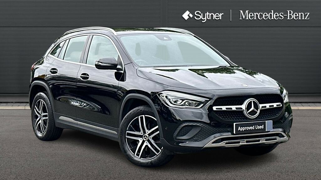 Mercedes-Benz GLA Class Gla 200D Sport Executive Black