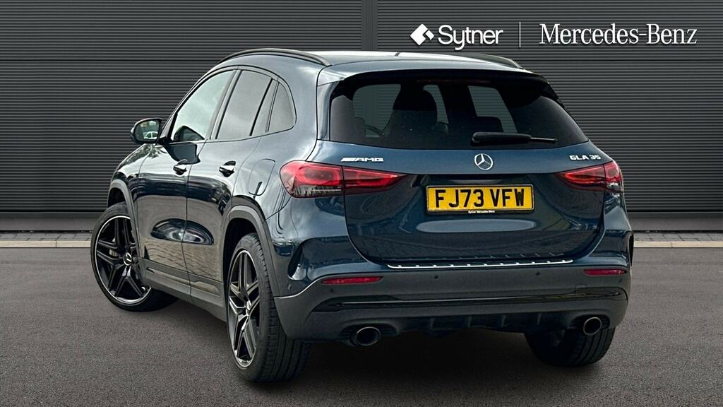 Mercedes-Benz GLA Class Gla 35 4Matic Premium Blue #2