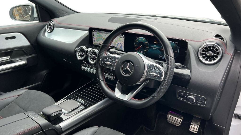 Mercedes-Benz EQA Eqa 350 4Matic 215Kw Amg Line 66.5Kwh YA71DLK White #3