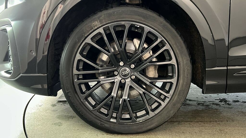 Audi Q8 50 Tdi Quattro Launch Edition Tiptronic Black #5