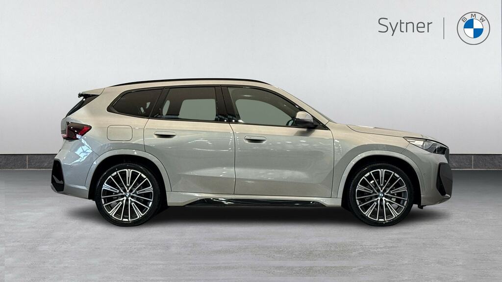 BMW iX1 150Kw Edrive20 M Sport 65Kwh Silver #3