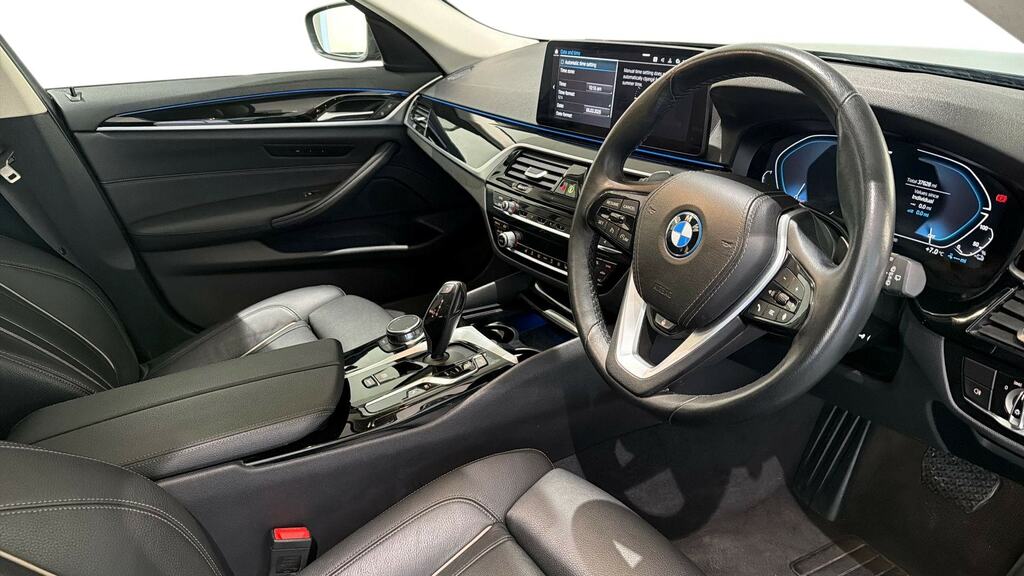 BMW 5 Series 530E Se YD23AJJ Black #6