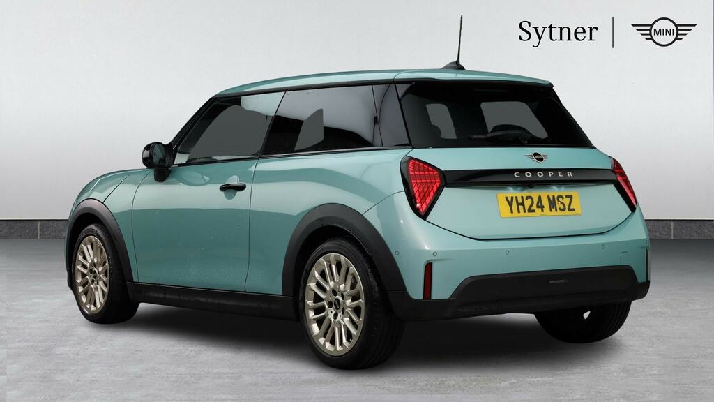 Mini Hatch 1.5 C Exclusive Level 2 YH24MSZ Green #2