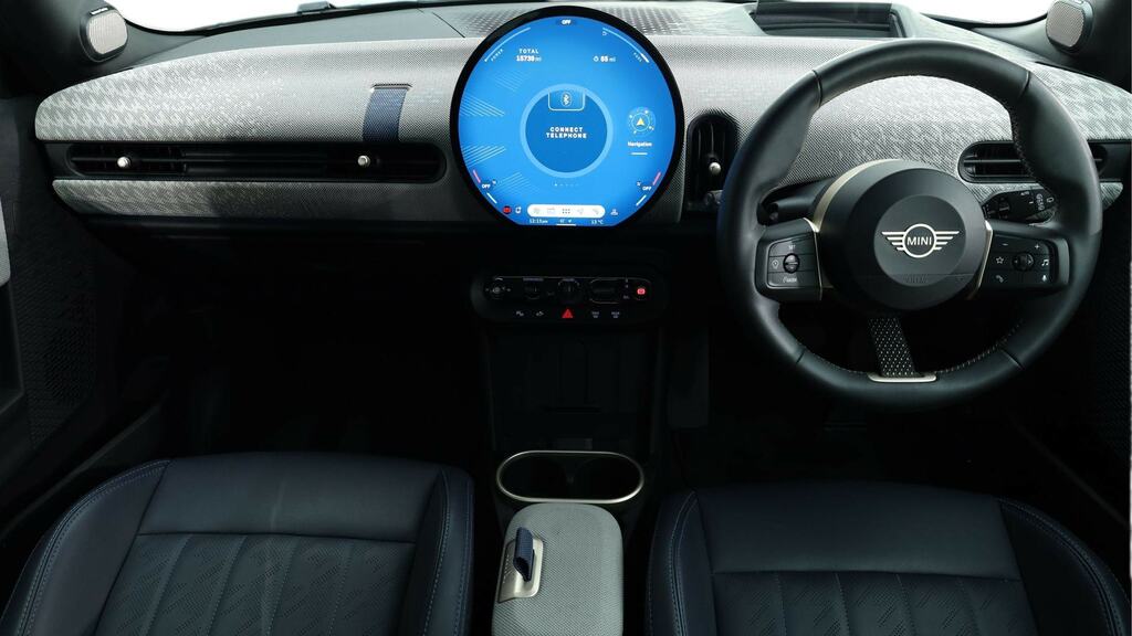 Mini Hatch 1.5 C Exclusive Level 2 YH24MSZ Green #4