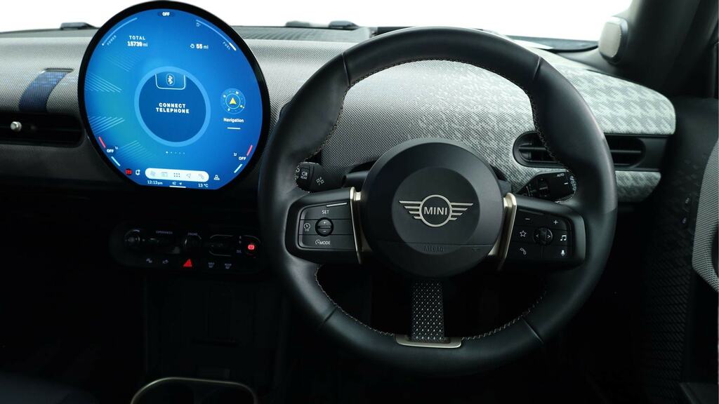 Mini Hatch 1.5 C Exclusive Level 2 YH24MSZ Green #5