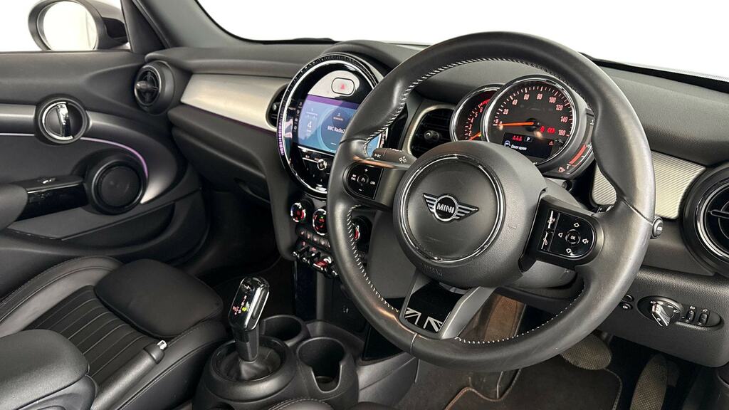 Mini Hatch 1.5 Cooper Exclusive Comfort Pack SV22VSG Silver #6