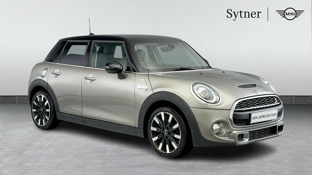 Mini Hatch 2.0 Cooper S Exclusive II Comfortnav Pack Silver