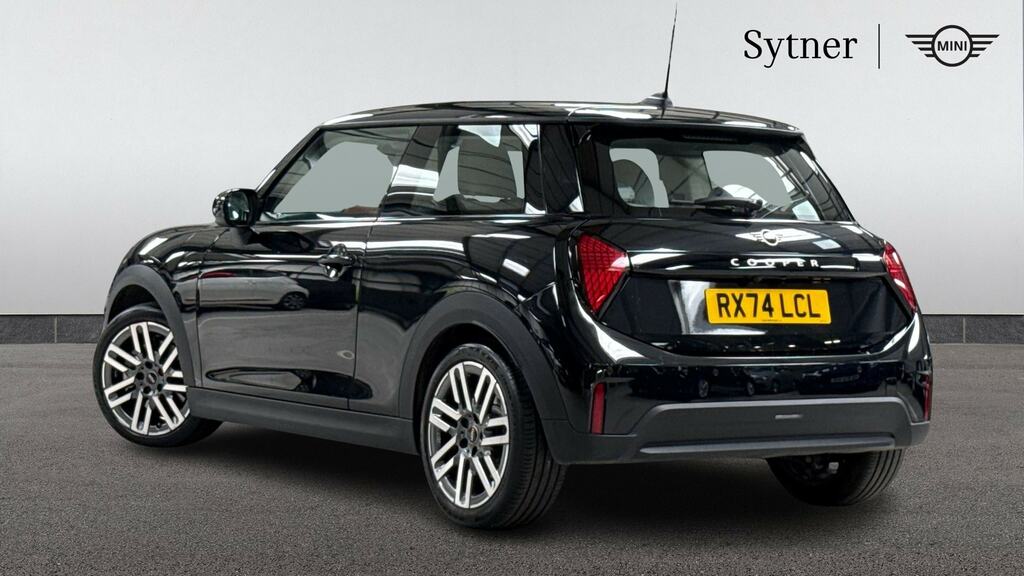 Mini Hatch 1.5 C Classic Level 1 RX74LCL Black #2