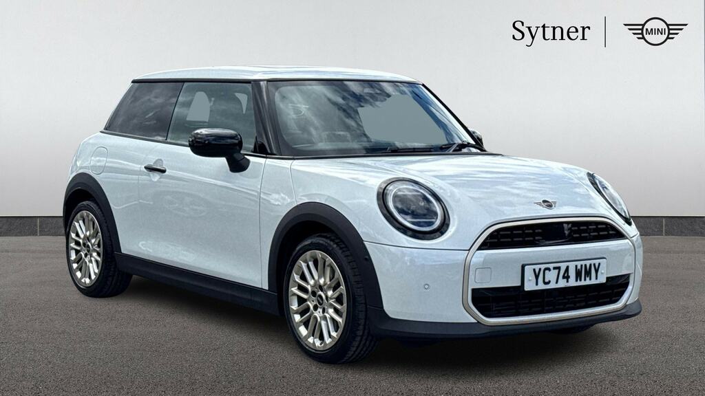 Mini Hatch 1.5 C Exclusive Level 2 White