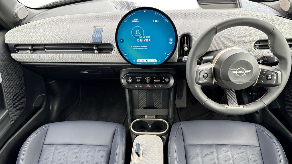 Mini Hatch 1.5 C Exclusive Level 2 YC74WMY White #4