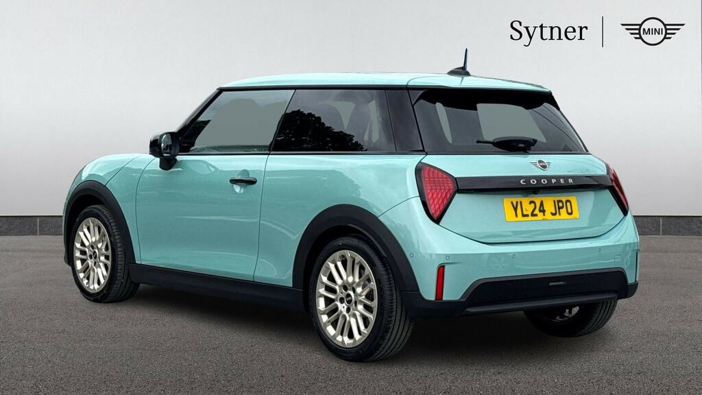 Mini Hatch 1.5 C Exclusive Level 3 YL24JPO Blue #2