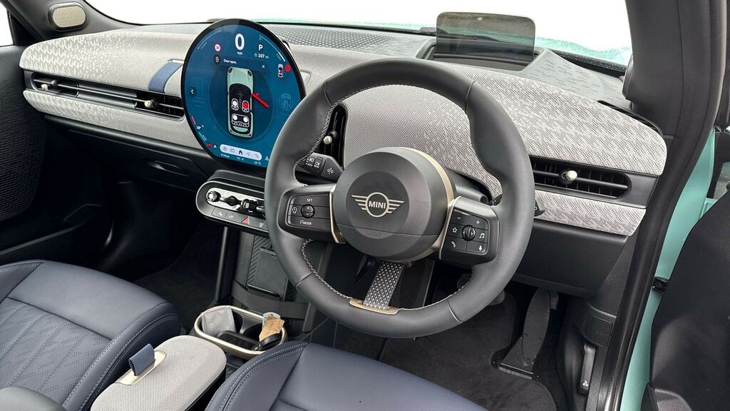 Mini Hatch 1.5 C Exclusive Level 3 YL24JPO Blue #6