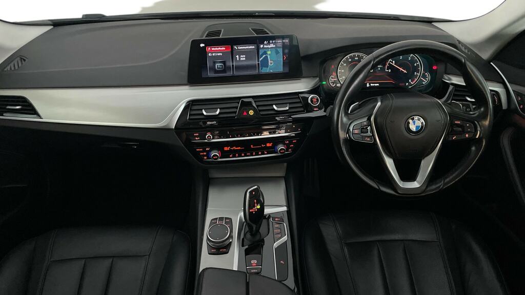 BMW 5 Series 520D Xdrive Se YK68ZBD White #6