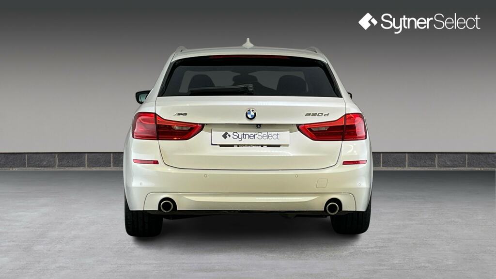BMW 5 Series 520D Xdrive Se YK68ZBD White #5
