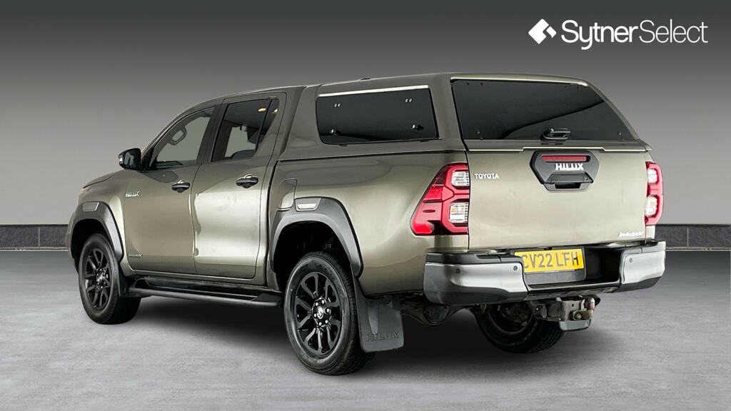 Toyota HILUX Invincible X Dcab Pick Up 2.8 D-4d Brown #2