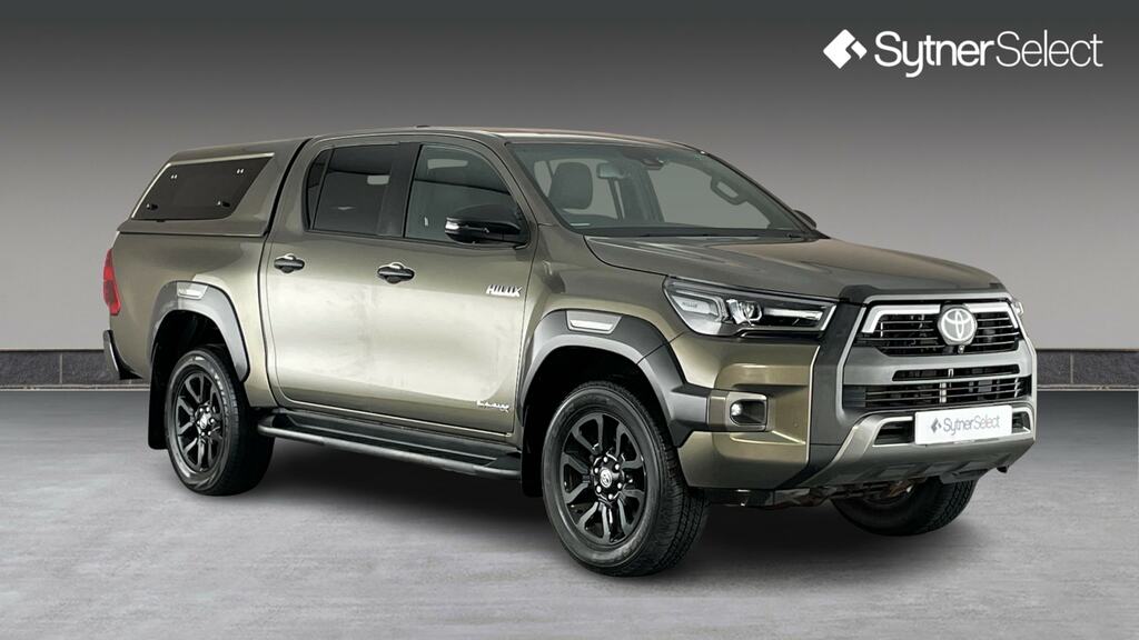 Toyota HILUX Invincible X Dcab Pick Up 2.8 D-4d Brown