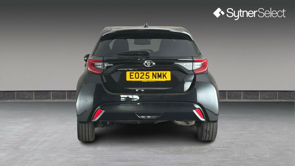Toyota Yaris 1.5 Hybrid Excel Cvt EO25NMK Black #5