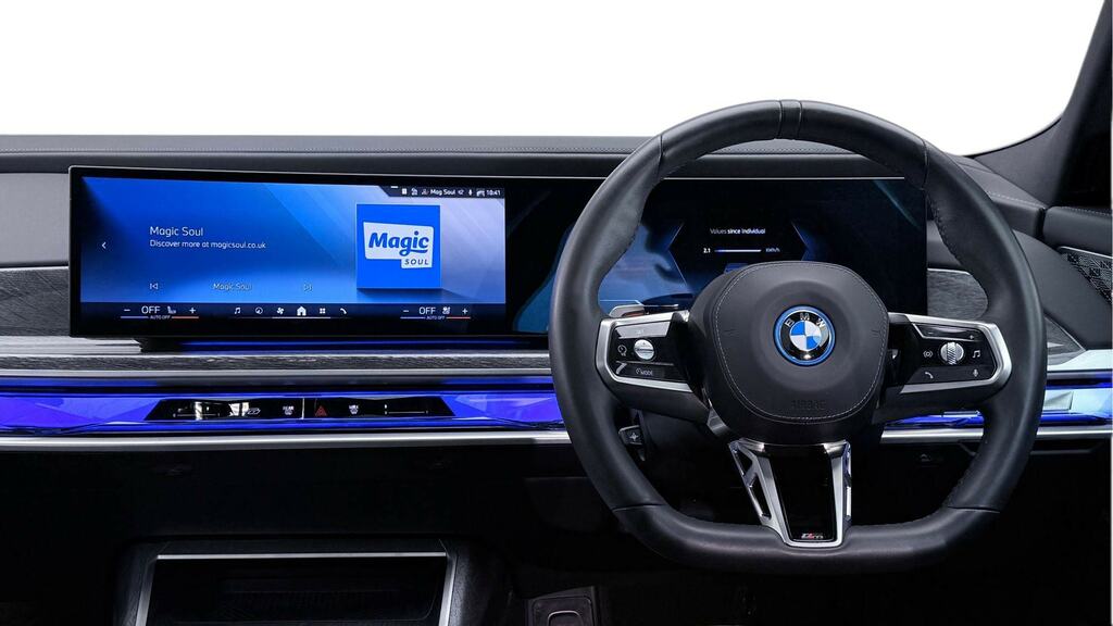 BMW i7 400Kw Xdrive60 M Sport 105.7Kwh Blue #5