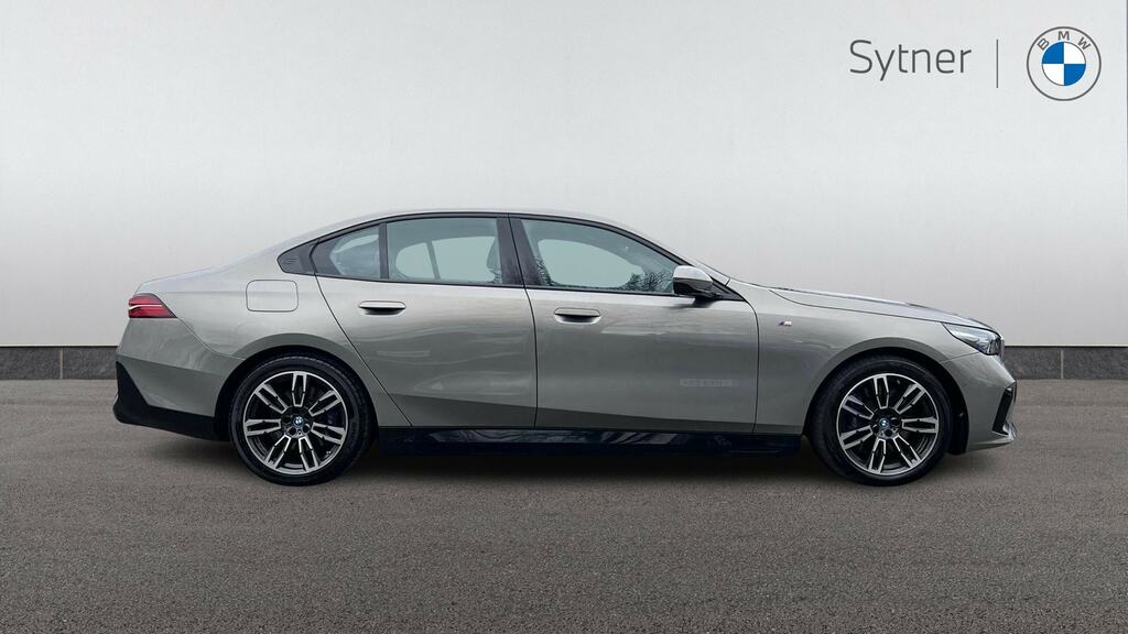 BMW i5 250Kw Edrive40 M Sport 84Kwh Grey #3
