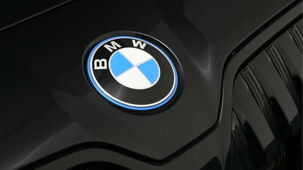 BMW 7 Series 730Ld Se Blue #32
