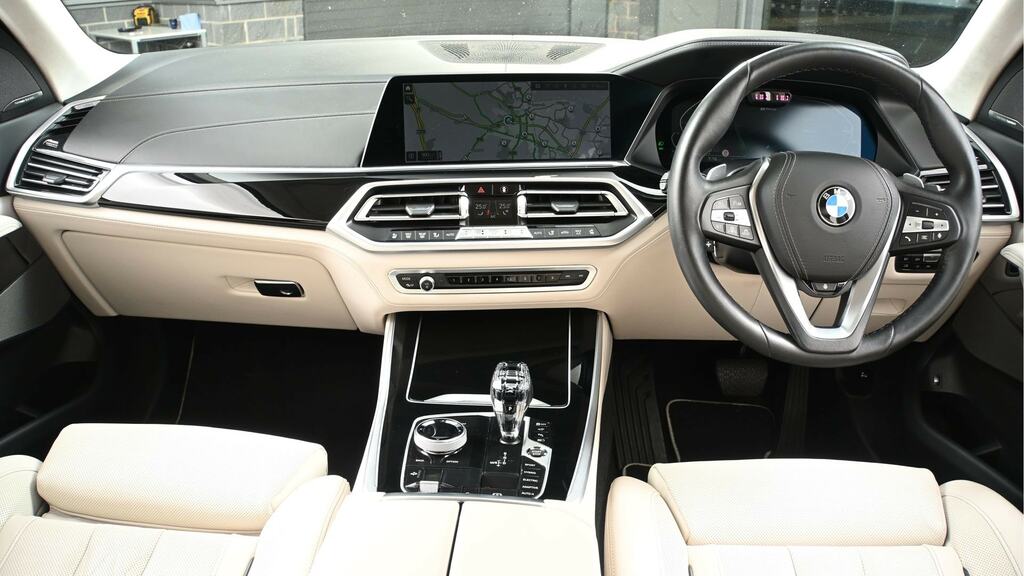 BMW X5 Xdrive45e Xline PK70PKD White #4