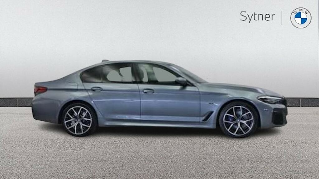 BMW 5 Series 530E Xdrive M Sport HT71UWU Blue #3