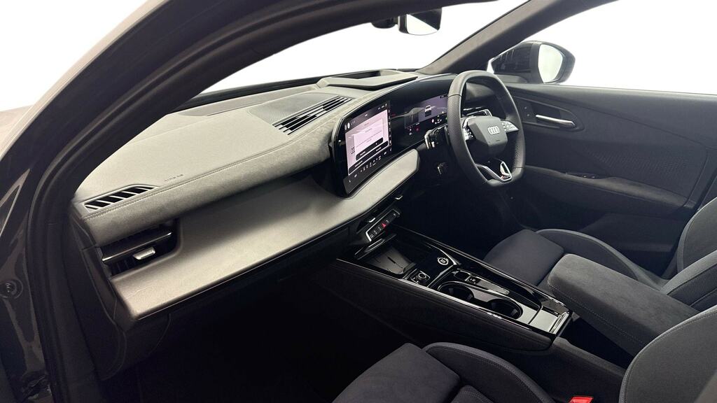 Audi Q3 1.5 Tfsi Edition 1 S Tronic Soundvision LB26SNF Grey #3