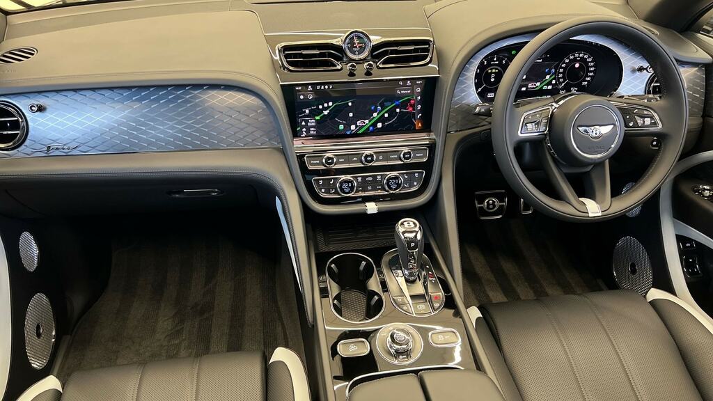 Bentley Bentayga 4.0 V8 Speed Touring Spec Black #2