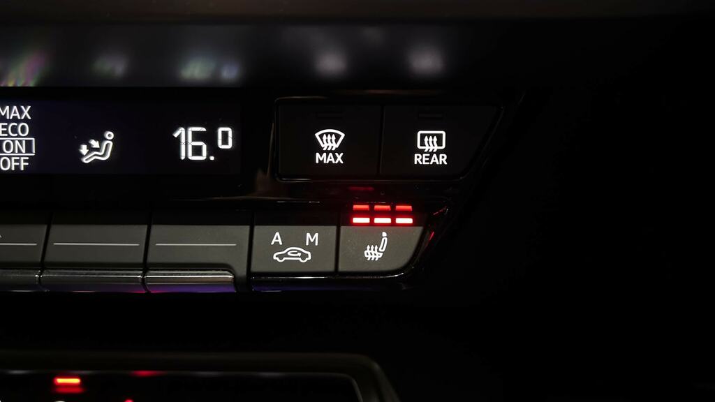 Audi RS3 2.5 Tfsi Carbon Black Sportback S Troni Black #33