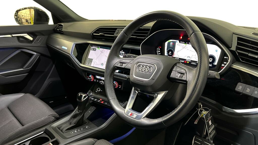 Audi Q3 35 Tfsi S Line S Tronic FG22YOX Black #5