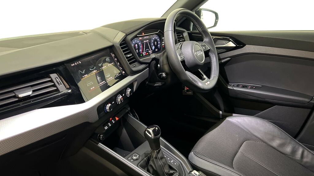 Audi A1 30 Tfsi 110 S Line S Tronic YO72UYK Black #2