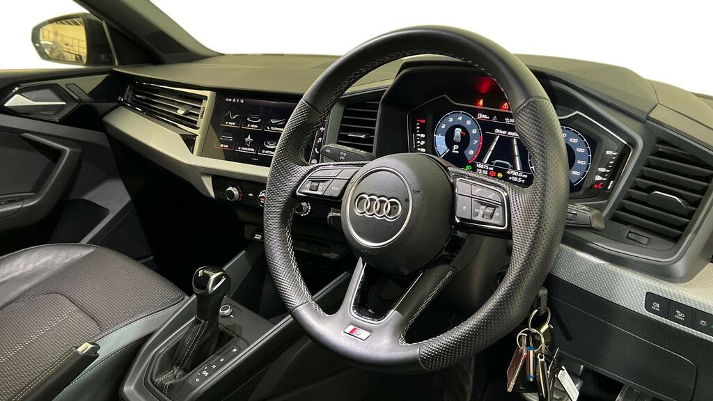 Audi A1 30 Tfsi 110 S Line S Tronic YO72UYK Black #6