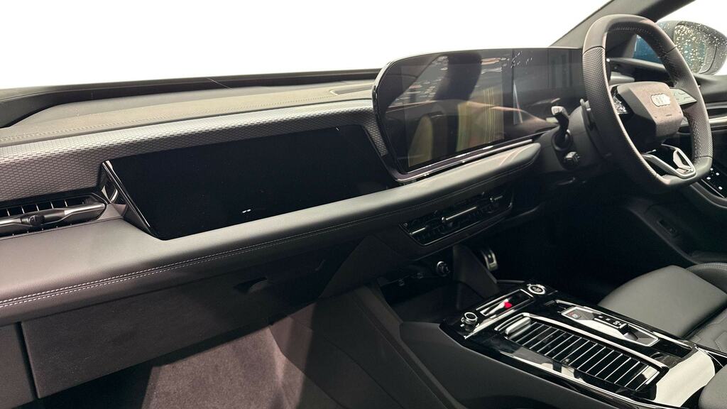 Audi A6 E-tron Sportback 270Kw Performance 100Kwh S Line Blue #2