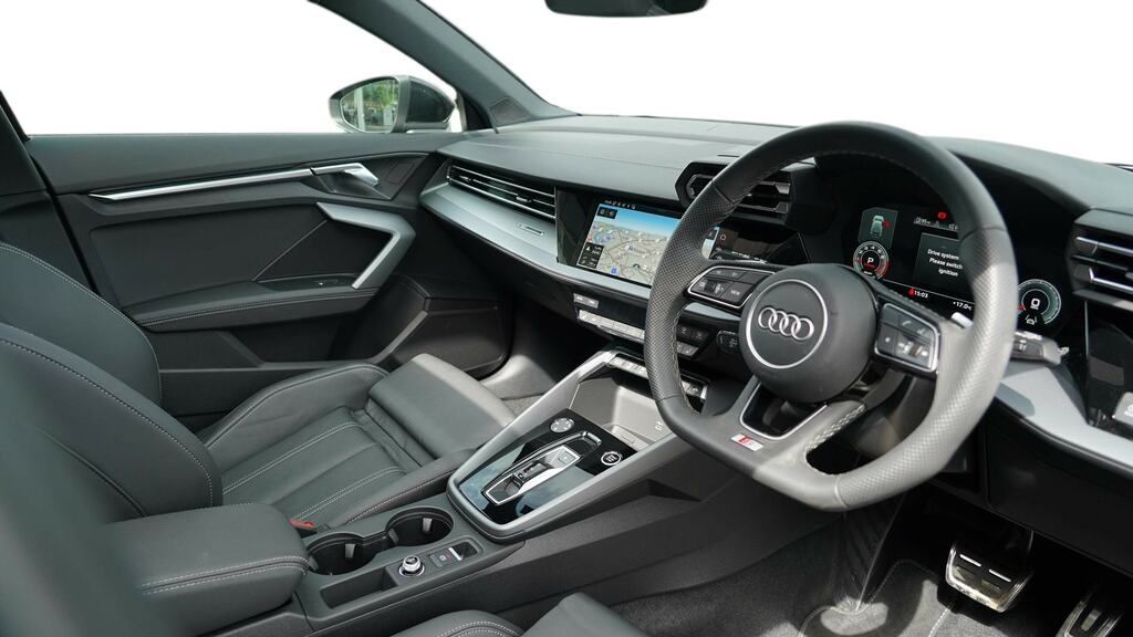 Audi A3 1.5 Tfsi 150 S Line S Tronic YE75KXZ Black #6